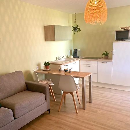 Gite Dans Une Ambiance Vegetale Avec Spa Privatif Jazennes Exterior foto