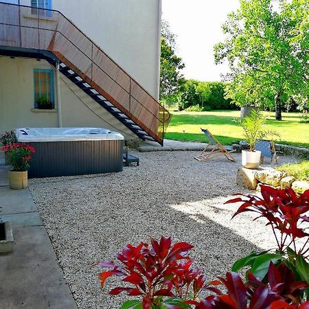 Gite Dans Une Ambiance Vegetale Avec Spa Privatif Jazennes Exterior foto