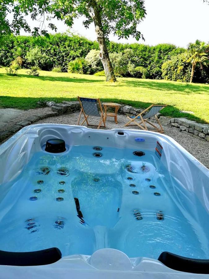 Gite Dans Une Ambiance Vegetale Avec Spa Privatif Jazennes Exterior foto